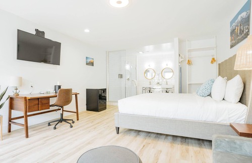 Belmont Shore Hôtel | SKS - Superior Room, 1 King Bed with Sofa bed, Non Smoking