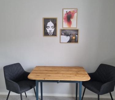 Docksta Appartement | Skulebergets Frestelse