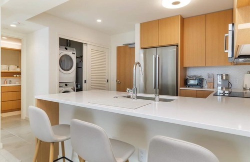 Ala Moana Copropriété | Sky Ala Moana 2307: 1 BR, 1 BA Condominium in Honolulu, Sleeps 4