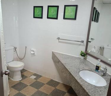 Tanjung Bungah Maison | Sky beach resort
