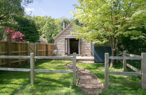 Wareham Appartement | Sky Cabin. Cosy Forest Log Cabin 3 night minimum