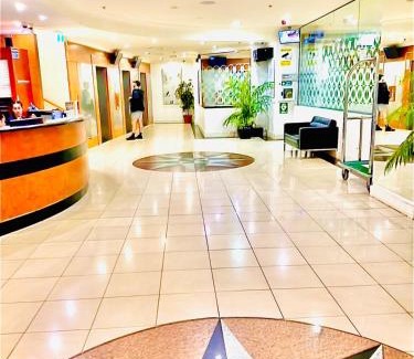 Haymarket Appartement | Sky-High Sydney City Escape , Pool, Gym, FREE CBD Parking