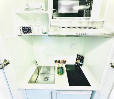 Haymarket Appartement | Sky-High Sydney City Escape , Pool, Gym, FREE CBD Parking