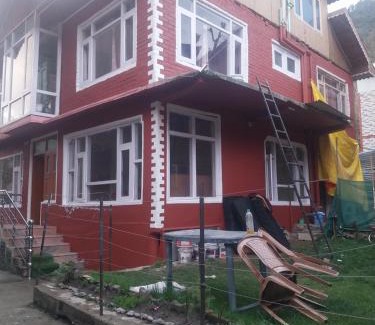 Laripora Maison | Sky Line Guest House Pahalgam Kashmir