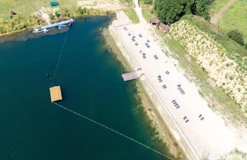 Maubray Maison | Sky Pad Lakeside Stay