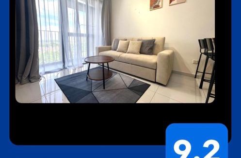 Bukit Indah Appartement | Sky Trees Bukit Indah netflix and wifi