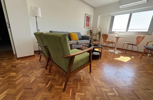 Lykabittos Appartement | Skyhigh Urban Apts