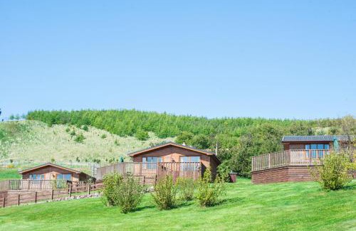 Cupar Chalet De Ski | Skylark Lodge with Hot Tub