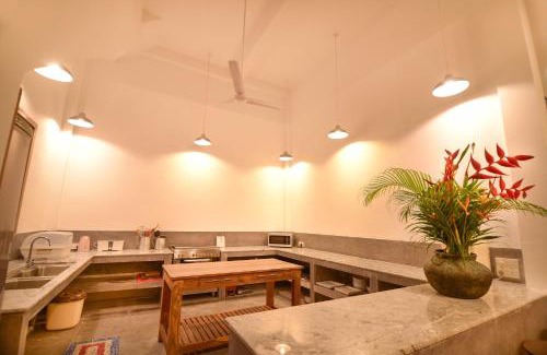 Unawatuna Maison | Skylight House