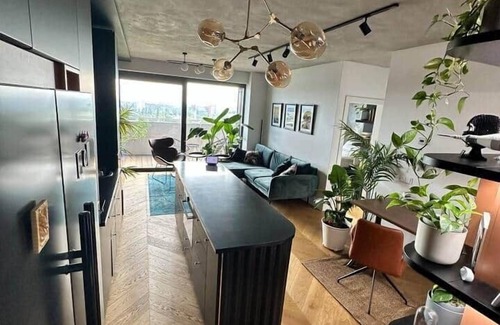 Nove Mesto Appartement | Skyline elegance with free parking