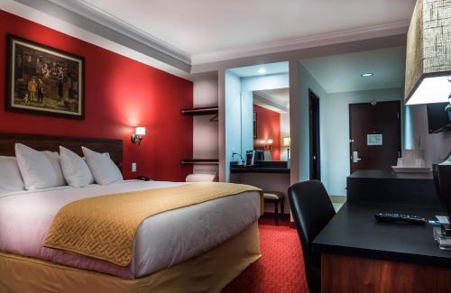 Midway Hôtel | Skyline Hotel and Casino