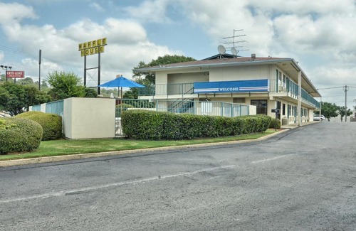 Conway Hôtel | Skyline Inn