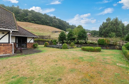 Rotorua Maison | Skyline Mountain View Lodge up to 16 people