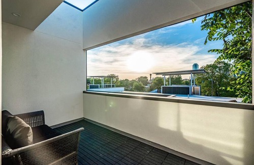 Cedars Villa | Skyline View Luxury 3 story Townhouse