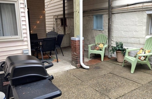 South Side Slopes Maison | Skyline Views & Adventure ★ Dogs 👍 ★ Professionally Cleaned ★ Close to all!