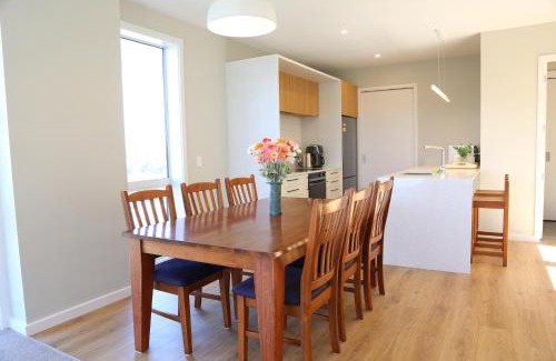 Johnsonville Maison | Skyline Vista - Entirely New House with Luxe Views, Espresso, Netflix & Free Parking