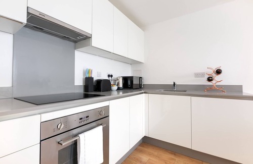 Grange Appartement | Appartement 2 chambres Skyvillion Enfield avec balcon et parking