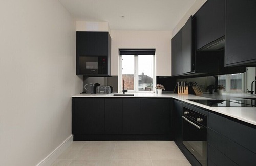 Barnet Appartement | Skyvillion -4Bed Cozy Cockfosters Apt Mins to Tube