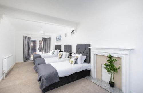Turkey Street Appartement | Skyvillion - London Enfield 4 Bedroom Cosy House Free Parking Garden