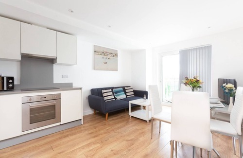 Grange Appartement | Skyvillion - Tower Point Enfield 1 lit avec balcon