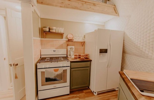 Cosby Maison | Slate Crossing Creekside Dome