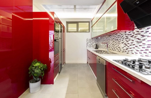 Macka Appartement | Sleek and Central Flat with Backyard in Besiktas