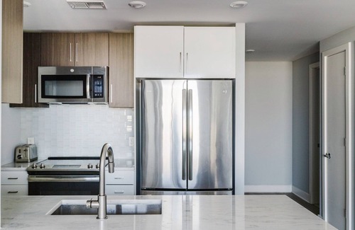 Woodmont Triangle Appartement | Sleek Bethesda 1BR w/ Gym & W/D, near Restaurants, by Blueground