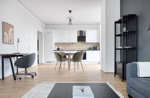 Erdberg Appartement | Sleek Landstraße 1BR w/ Pool & Elevator, near Metro U3, by Blueground