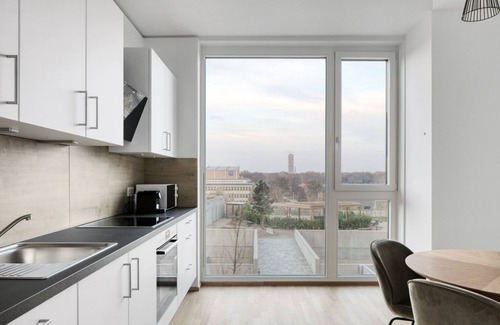 Erdberg Appartement | Sleek Landstraße 1BR w/ Pool & Elevator, near Metro U3, by Blueground