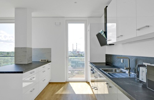 Erdberg Appartement | Sleek Landstraße 1BR w/ Elevator & Rooftop Pool, near U3, by Blueground
