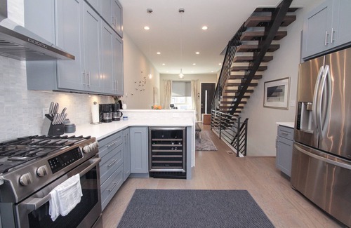Newbold Maison | Sleek + Posh! 4 lits / 3. 5 bains! + RoofDeck! - 12 personnes!