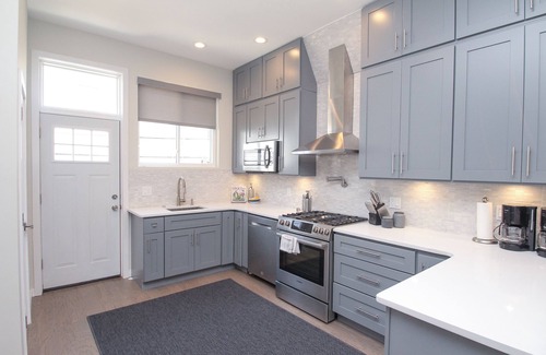 Newbold Maison | Sleek + Posh! 4 lits / 3. 5 bains! + RoofDeck! - 12 personnes!