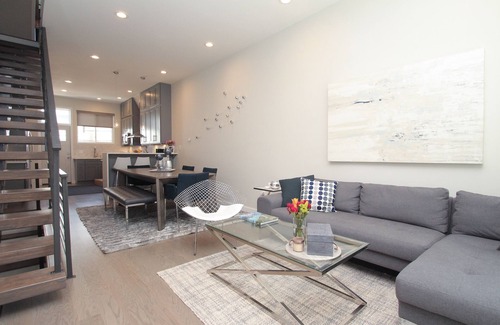 Newbold Maison | Sleek + Posh! 4 lits / 3. 5 bains! + RoofDeck! - 12 personnes!