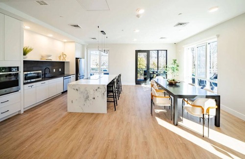 Lower Washington - Mount Hope Appartement | Sleek Roslindale 1BR w/ Laundry & Gym, near Transport, by Blueground