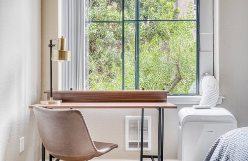 East San Mateo Appartement | Sleek San Mateo 2BR w/ Pool & Gym, easy highway access, by Blueground