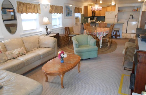 North End Maison | Retraites / Grands groupes, 2 maisons, Ocean City, pour 30 à 80 personnes, grande tente disponible