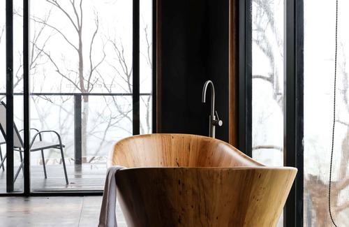 Hepburn Cottage | Sleep on top of the world. One of our very best villas.