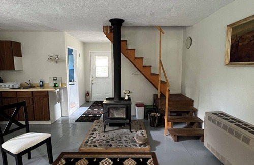 Okanagan-Similkameen Cabine | Sleeping Around Cabin!