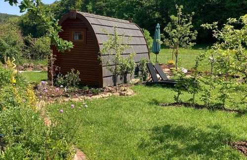 Lichtenfels Cabine | Sleeping in a pod house, Germany