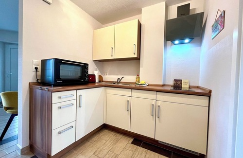 Doerpen Appartement | Sleeping with the Sandman, cozy vacation apartment, private entrance and terrace