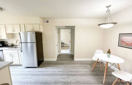 Oklahoma City Appartement | Sleepover: Plush 1BD/1BA + Gym & Pool - OKC