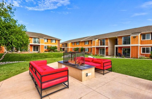 Oklahoma City Appartement | Sleepover: Vivid 1BD/1BA + Gym & Pool - OKC