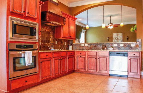 Warner Robins Maison | Cozy 8 Bed, sleeps 11; mins. to I-75, 12mi to GA Nlt. Fairgrnd, & 10mi to RAFB