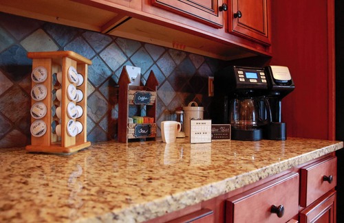 Warner Robins Maison | Cozy 8 Bed, sleeps 11; mins. to I-75, 12mi to GA Nlt. Fairgrnd, & 10mi to RAFB