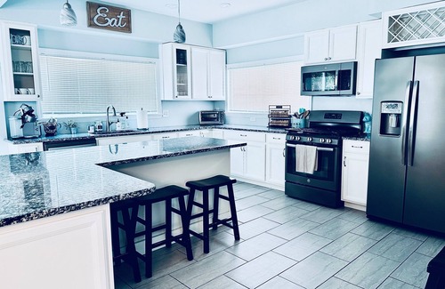 Ventnor City Maison | 1. 5 blocs de la plage ~ Location du samedi au samedi ~ A / C ~ Parking ~ Dog Friendly