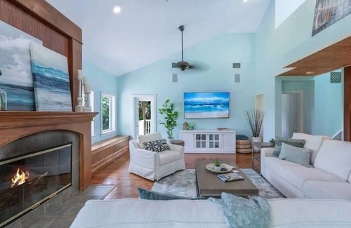 Greenacres Maison | Sleeps 15 - Hidden Bleu Tropical Mansion