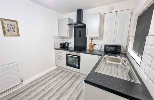 Clayton Maison | Sleeps 16 Etihad/Co-Op Live home by City SuperHost
