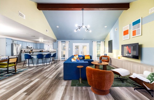 Hidden Creek Maison | Sleeps 18! Basketball Court~Heated Pool~Games