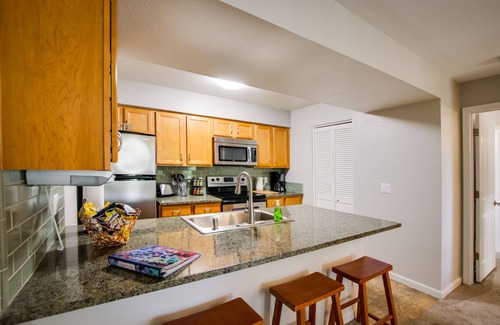 Tempe Copropriété | 8 personnes Magnifique condo entièrement meublé - Super prix, emplacement parfait!