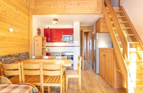 La Lechere Copropriété | Sleeps 7! 2BR Apt| Scenic Living in Valmorel!